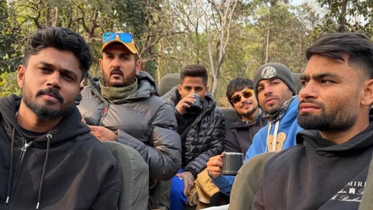 Indian Team Jungle Safari: എന്ത് വൈബ്, ജംഗിള്‍ വൈബ്! ടെന്‍ഷനില്ലാതെ സഞ്ജുവും, സംഘവും; ആര്‍ത്തുല്ലസിച്ച് വിനോദയാത്ര