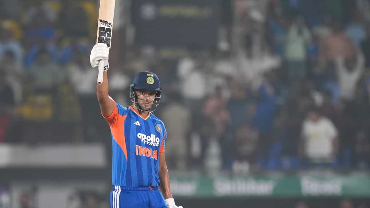 India vs New Zealand : ആറുച്ചാമിയും നിർഭാഗ്യവും വിളയാടി; വിശാഖപട്ടണത്ത് ഇന്ത്യക്ക് തോൽവി India vs New Zealand : ആറുച്ചാമിയും നിർഭാഗ്യവും വിളയാടി; വിശാഖപട്ടണത്ത് ഇന്ത്യക്ക് തോൽവി