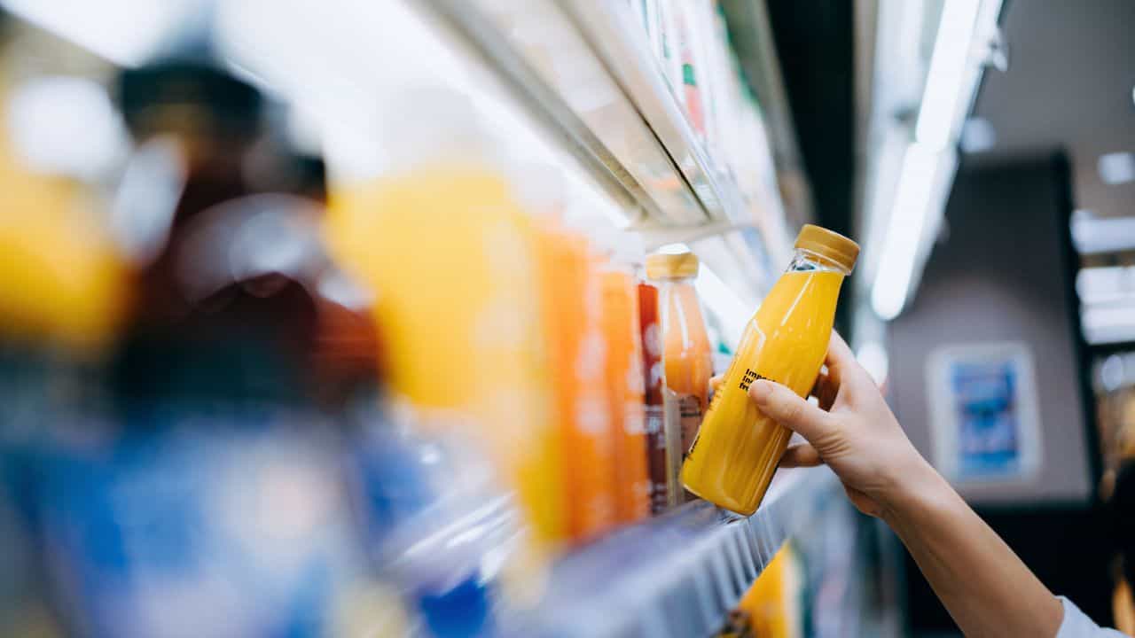 UAE Sugar Tax: പഞ്ചസാര കുറയ്ക്കാം...കൂടിയാല് നികുതി നല്കണം; യുഎഇയിലെ പുതിയ മാറ്റം UAE Sugar Tax: പഞ്ചസാര കുറയ്ക്കാം...കൂടിയാല് നികുതി നല്കണം; യുഎഇയിലെ പുതിയ മാറ്റം