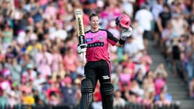 107 മീറ്റർ സിക്സ്, 41 പന്തിൽ സെഞ്ചുറി, ബാബർ അസമുമായി ഉടക്ക്