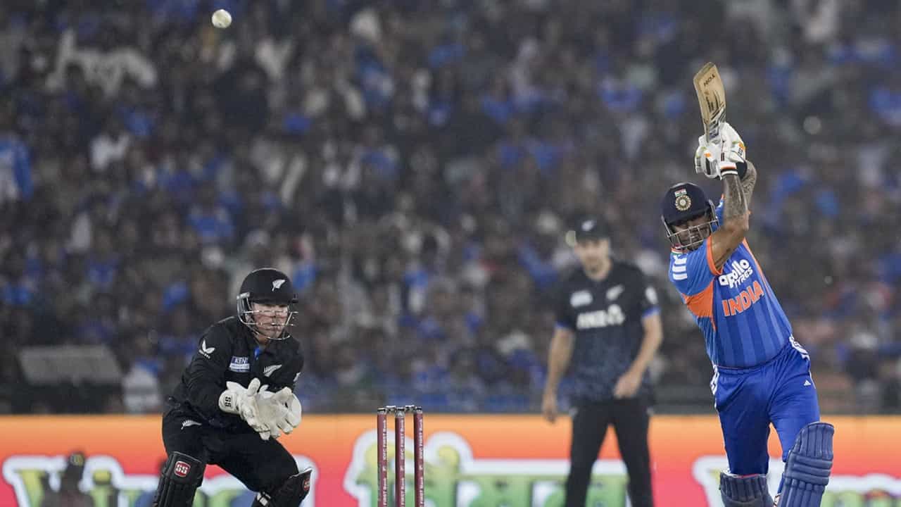 India vs New Zealand: ഈ ടീം പൊളിയാണ്; ഇഷാനും സൂര്യയും അടിയോടടി; റായ്പൂരില്‍ കീവിസിനെ തുരത്തിയോടിച്ച് ഇന്ത്യ