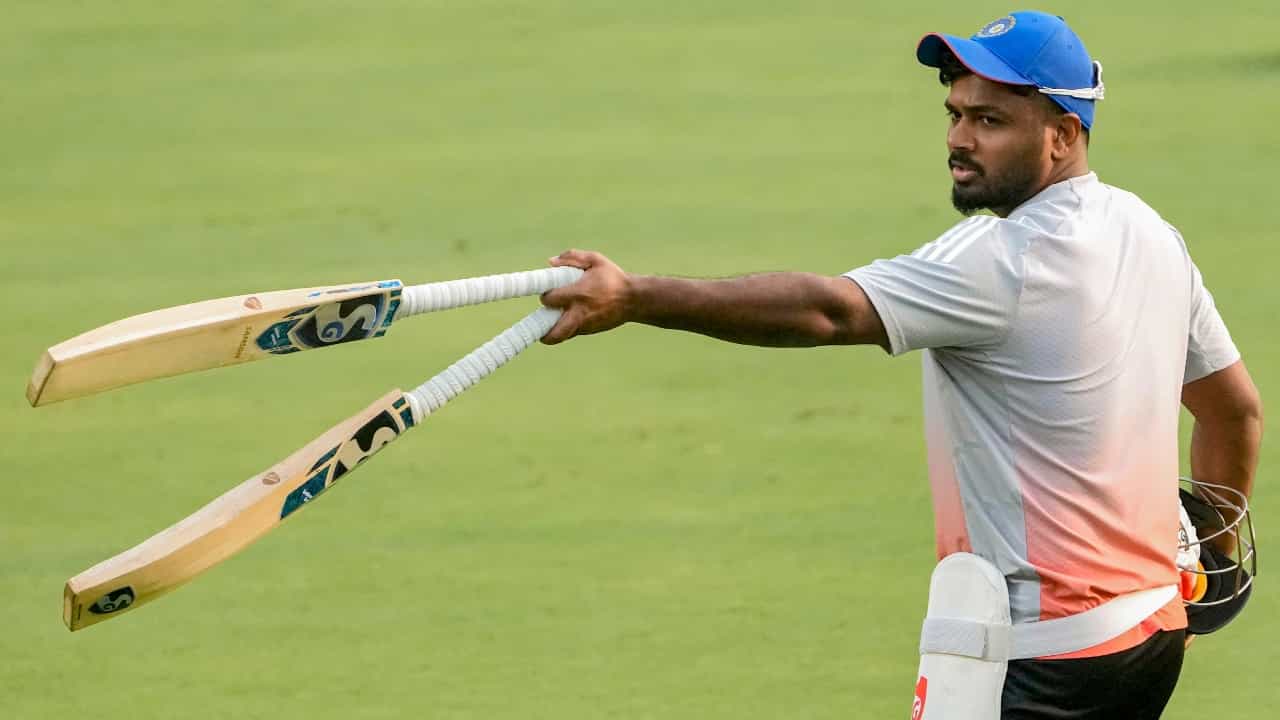 Sanju Samson: ലോകകപ്പ് ടീമിൽ മാറ്റം വരുത്താനുള്ള അവസാന തീയതി ഇന്ന്; സഞ്ജുവിൻ്റെ കാര്യത്തിലടക്കം അവ്യക്തത Sanju Samson: ലോകകപ്പ് ടീമിൽ മാറ്റം വരുത്താനുള്ള അവസാന തീയതി ഇന്ന്; സഞ്ജുവിൻ്റെ കാര്യത്തിലടക്കം അവ്യക്തത