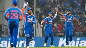 ആദ്യം അഭിഷേകും റിങ്കുവും കസറി; പിന്നെ ബോളർമാർ എറിഞ്ഞു പിടിച്ചു