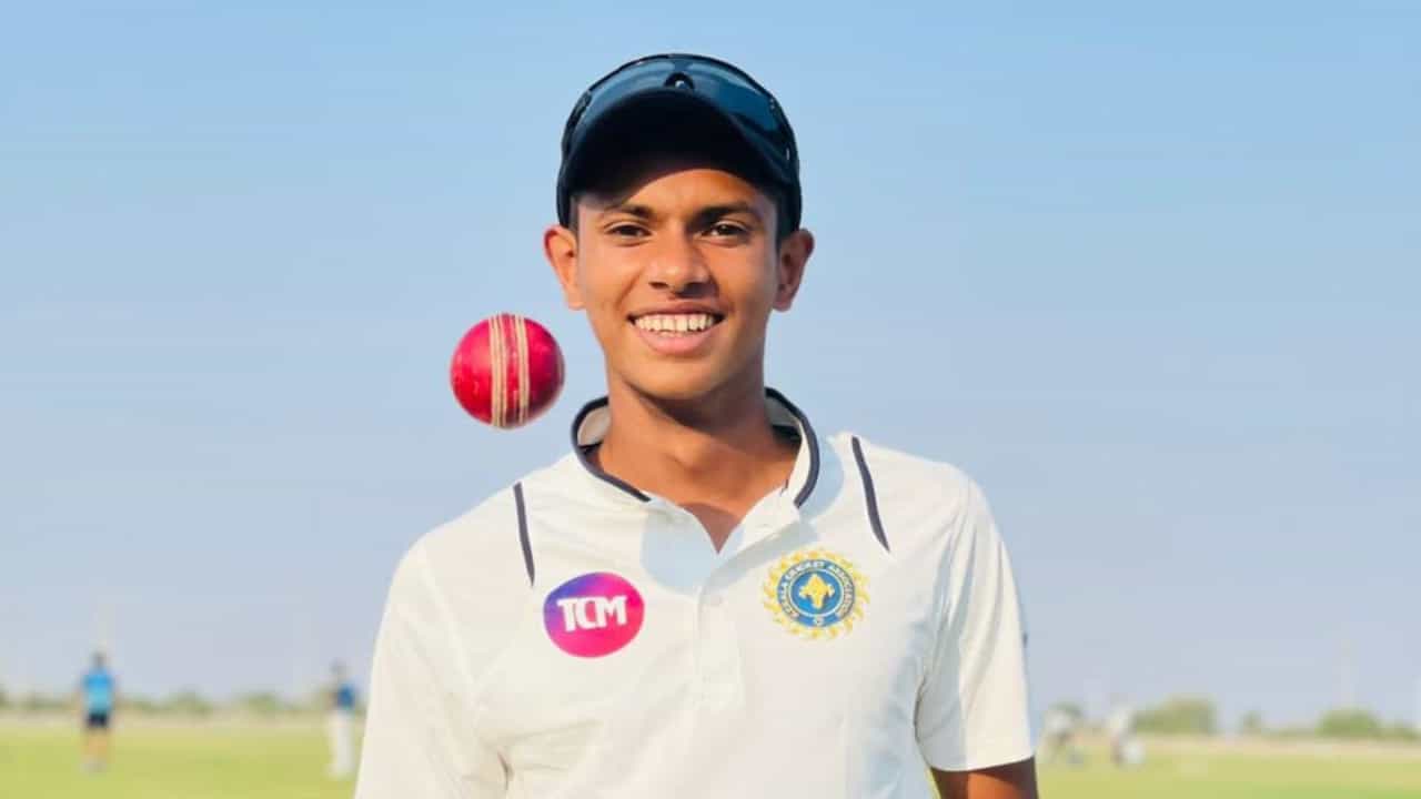 VHT 2026: സഞ്ജു ഇല്ലാതെ കേരളം; അടിച്ചുപൊളിച്ച തമിഴ്നാടിനെ വീഴ്ത്തി ഈദൻ്റെ ക്ലീനപ്പ് ജോബ്