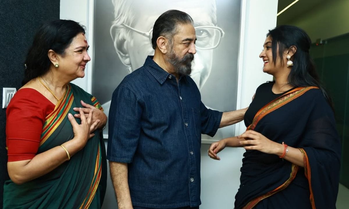 താൻ വളരെ കുഞ്ഞായിരുന്നപ്പോൾ സംഭവിച്ച കാര്യമാണ് മറ്റുള്ളവർ പറഞ്ഞുതന്നിട്ടുള്ള ഓർമ്മയാണ് എനിക്ക് ഇതിനെക്കുറിച്ച് ഒന്നും ഓർമ്മയില്ല. അമ്മ പഞ്ചതന്തിരം എന്ന സിനിമയുടെ ലൊക്കേഷനിൽ തന്നെയും കൊണ്ടുപോകുമായിരുന്നു. കുട്ടിയായിരുന്നെങ്കിലും താൻ അത്ര വാശിക്കാരി ഒന്നുമല്ലായിരുന്നു. (PHOTO: INSTAGRAM)