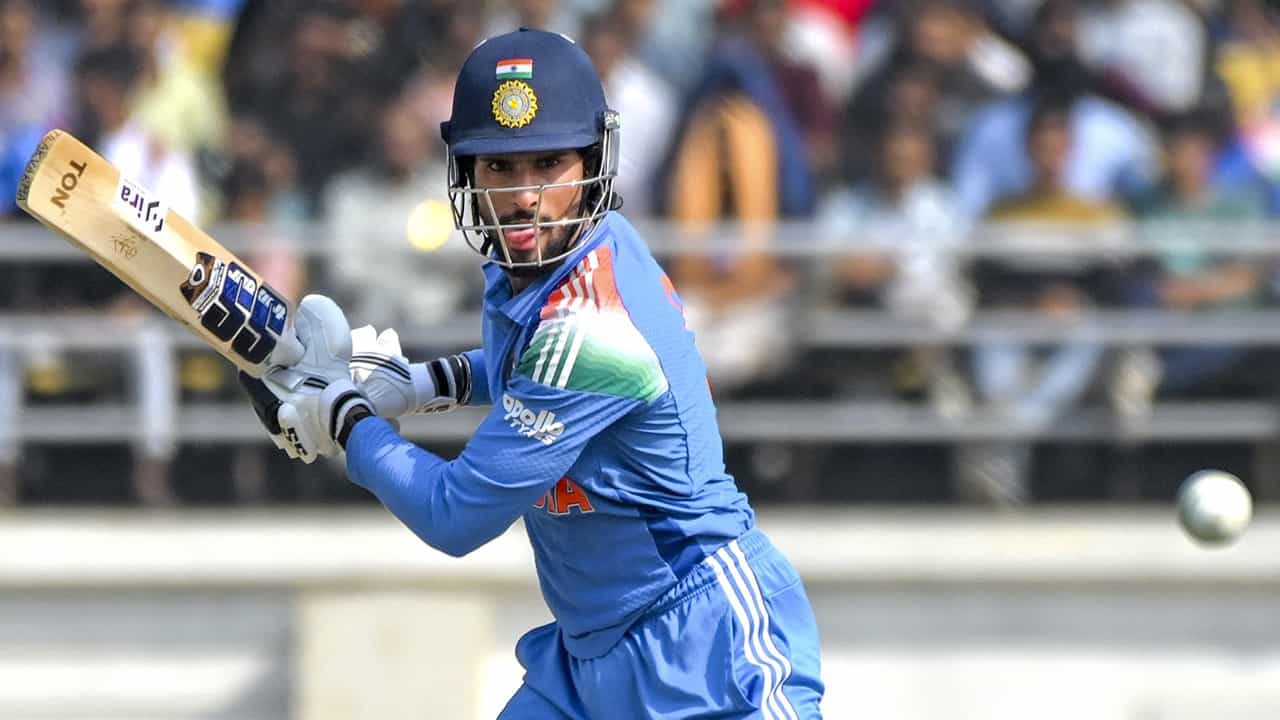 Testicular Torsion: കൃത്യസമയത്ത് ചികിത്സിച്ചില്ലെങ്കിൽ വൃഷണം നീക്കം ചെയ്യേണ്ടി വരും; തിലക് വര്‍മയെ ബാധിച്ച ടെസ്റ്റിക്കുലാർ ടോർഷൻ നിസാരമല്ല