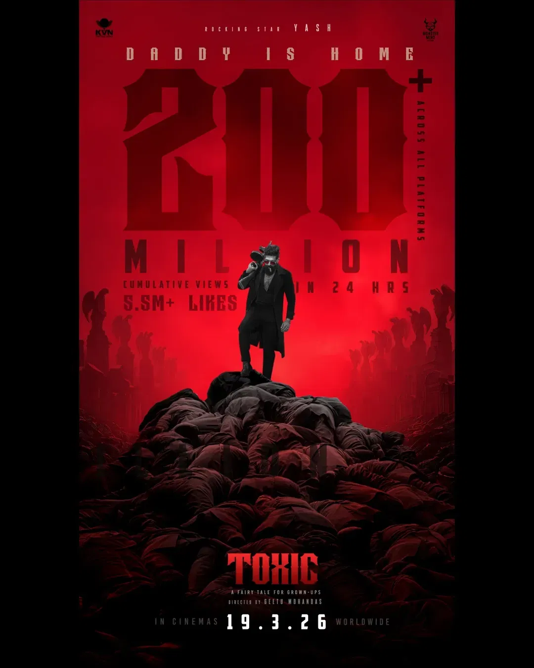 സൂപ്പർസ്റ്റാർ യാഷിനെ നായകനാക്കി ഗീതു മോഹൻദാസ് സംവിധാനം ചെയ്യുന്ന ചിത്രമാണ് ‘ടോക്സിക്: എ ഫെയറി ടെയിൽ ഫോർ ഗ്രോൺ-അപ്‌സ്’. വൻ ബജറ്റിൽ നിർമ്മിച്ച ചിത്രം  മാർച്ച് 19ന് തിയേറ്ററുകളിലെത്തും. (Image Credits:  Instagram)
