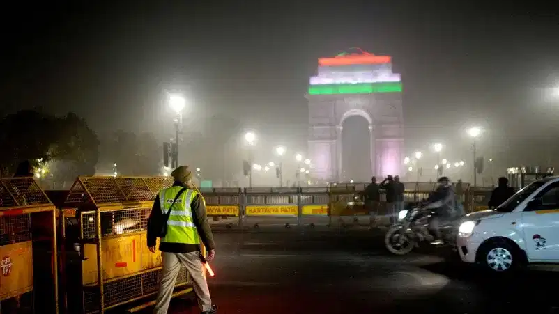 New Year 2026: മെട്രോ നിയന്ത്രണങ്ങളും പോലീസ് കാവലും, പ്രധാനന​ഗരങ്ങൾ 2026-നെ വരവേറ്റത് സുരക്ഷകളോടെ