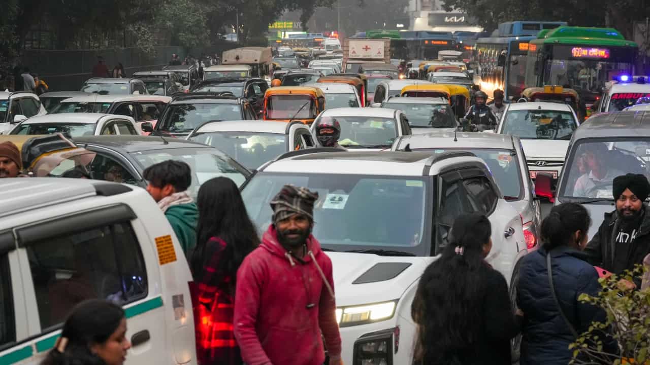 Driving Licence: എട്ട് മാസത്തിനിടെ കർണാടകയിൽ റദ്ദാക്കിയത് 6000ഓളം ഡ്രൈവിങ് ലൈസൻസുകൾ; ബെംഗളൂരുവിൽ മാത്രം 4000ലധികം