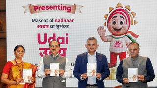 Bengal Governor: ഗവർണർക്ക് വധഭീഷണി; സുരക്ഷ ശക്തമാക്കി ബംഗാൾ പോലീസ്