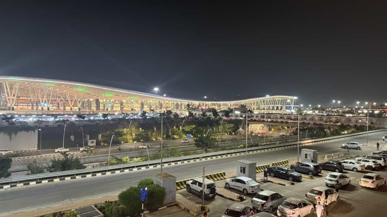 Bengaluru Airport: ബെംഗളൂരു വിമാനത്താവളത്തിലേക്കുള്ള യാത്രയിൽ ഇനി ട്രാഫിക് സിഗ്നൽ പണിതരില്ല; 35 കോടി രൂപയുടെ അണ്ടർപാസ് ഒരുങ്ങുന്നു