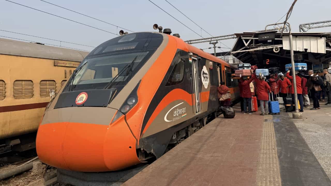 Vande Bharat Express: വന്ദേഭാരതിൽ നാല് അധിക കോച്ചുകൾ; 278 പേർക്ക് കൂടി യാത്ര ചെയ്യാനാവുമെന്ന് അധികൃതർ