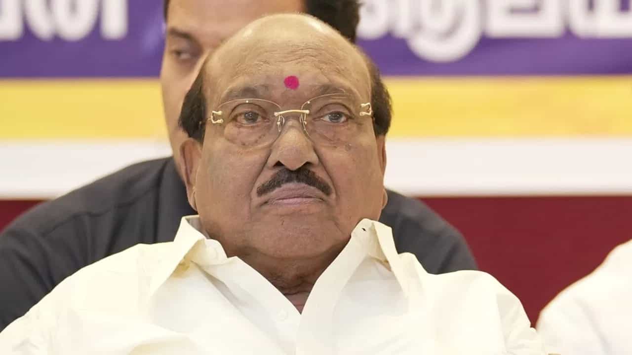 Vellappally Natesan: വെള്ളാപ്പള്ളിയുടെ പത്മാ പുരസ്കാരത്തിനെതിരായ പരാതിയിൽ രാഷ്ട്രപതിയുടെ ഇടപെടൽ; പരിശോധിക്കാൻ നിർദേശം