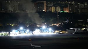 US strikes on Venezuela: വെനസ്വേലയ്‌ക്കെതിരെ ആക്രമണം നടത്തി യുഎസ്‌; മഡുറോയെയും ഭാര്യയെയും പിടികൂടിയെന്ന് ട്രംപ്‌