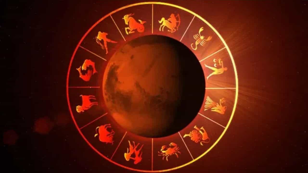 Malayalam Astrology 2026 : ജനുവരി-6 മുതൽ ഈ 4 രാശികൾ ബുദ്ധിമുട്ടാം! പുതുവർഷ ഫലം നല്ലതോ? Malayalam Astrology 2026 : ജനുവരി-6 മുതൽ ഈ 4 രാശികൾ ബുദ്ധിമുട്ടാം! പുതുവർഷ ഫലം നല്ലതോ?