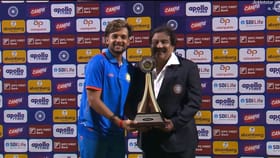 ഫൈനലിൽ സൗരാഷ്ട്രയ്ക്ക് കാലിടറി; വിജയ് ഹസാരെ ട്രോഫി കിരീടം ചൂടി...