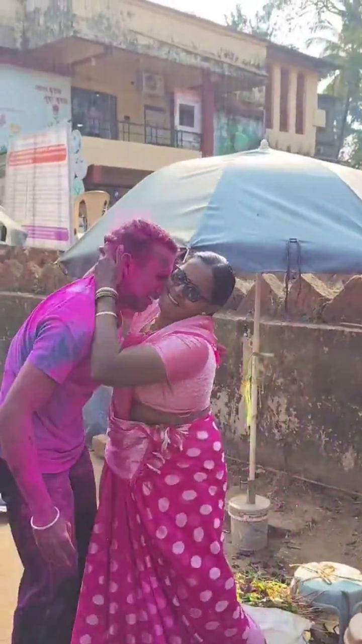 പച്ചക്കറി വിൽപ്പനക്കാരിയുടെ മകൻ ഒടുവിൽ സർക്കാർ ജോലിയിൽ