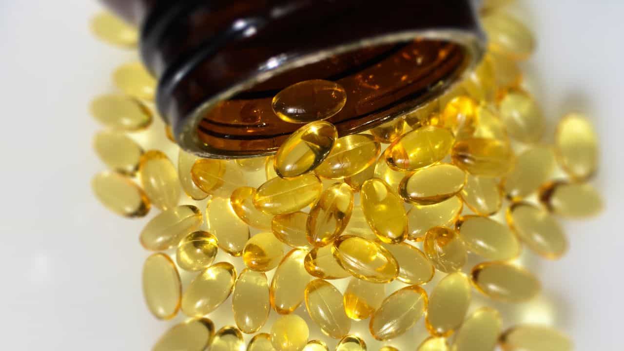 Vitamin D3 Supplements: മുടി കൊഴിച്ചിൽ നിക്കണോ...; മൂന്ന് മാസം വൈറ്റമിൻ ഡി3 സപ്ലിമെൻ്റുകൾ കഴിക്കൂ Vitamin D3 Supplements: മുടി കൊഴിച്ചിൽ നിക്കണോ...; മൂന്ന് മാസം വൈറ്റമിൻ ഡി3 സപ്ലിമെൻ്റുകൾ കഴിക്കൂ