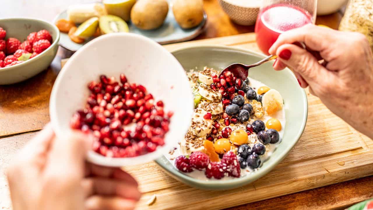 Weight Loss Mistakes: ബ്രേക്ക്ഫാസ്റ്റ് ഒഴിവാക്കിയാൽ തടി കുറയുമോ? ആരോഗ്യത്തിന് വില്ലനാകുന്നത് ആ ശീലം