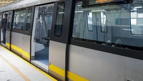 വീണ്ടും ഡ്രൈവറില്ലാ ട്രെയിന്‍; യെല്ലോ ലൈനിലേക്ക് എട്ടാം അതിഥി