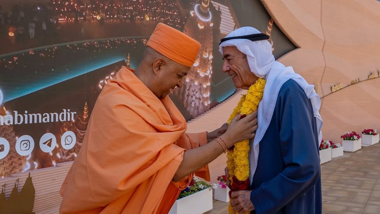 Zaki Anwar Nusseibeh Visits BAPS Mandir