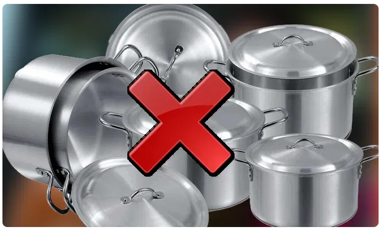 അലുമിനിയം പാത്രങ്ങളിലെ പാചകം രക്തത്തിലെ അലുമിനിയത്തിന്റെ അളവ് വർദ്ധിപ്പിക്കാനും ക്രമേണ ഓർമ്മശക്തി കുറയാനും കാരണമാകുന്നു.