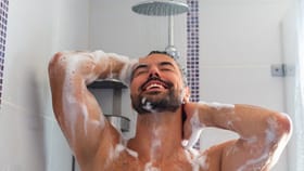 കുളിക്കുമ്പോൾ ആദ്യം തല നനച്ചാൽ പക്ഷാഘാതം ഉണ്ടാകുമോ? സത്യമെന്ത്