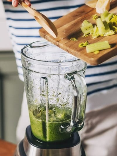 മിക്സി ജാറിലെ അഴുക്ക് നിസാരമല്ല! അനായാസം നീക്കാം