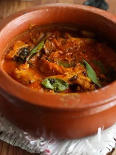 മൺചട്ടിയിൽ ഇനി പൂപ്പൽ പിടിക്കില്ല; ഇത് പരീക്ഷിക്കൂ