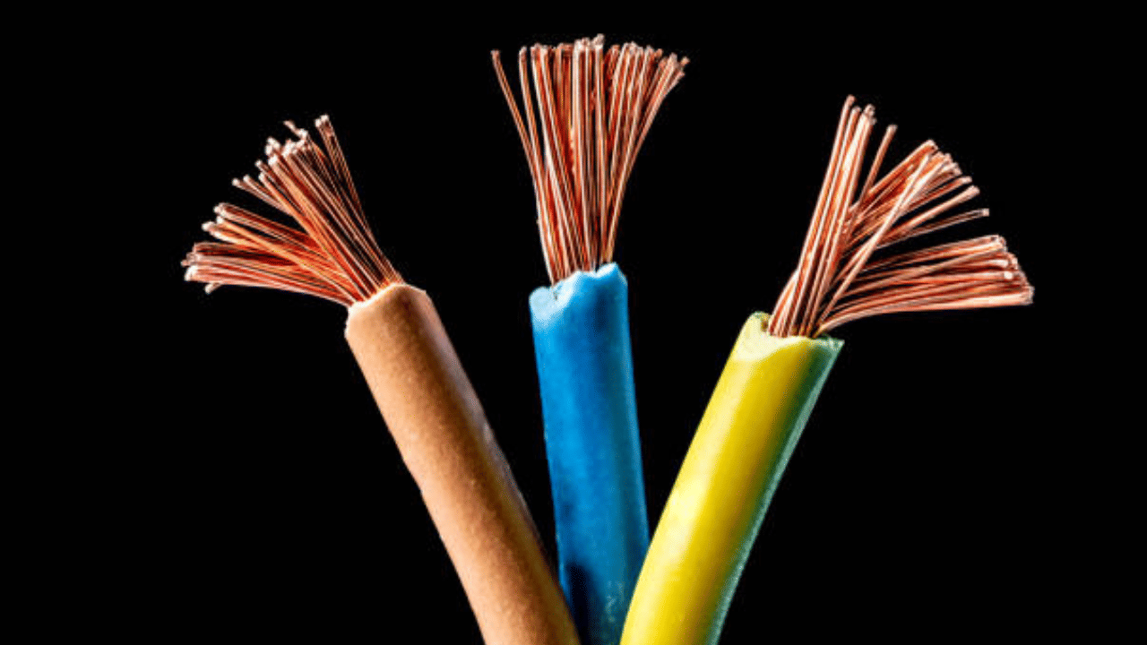 Copper Price Hike: ഷോക്കടിപ്പിച്ച് ഇലക്ട്രിക് വയറുകൾ, വില കൂടിയത് 8 തവണ! കാരണമിത്