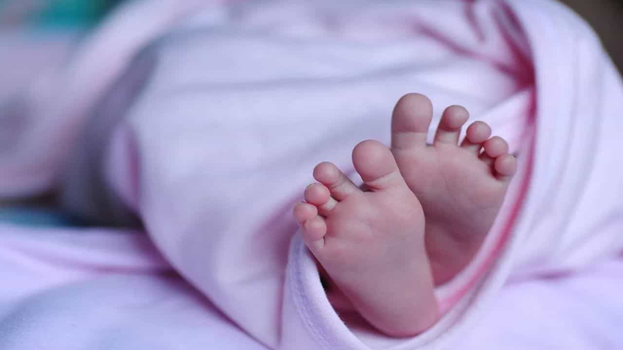 Newborn baby abandoned:പത്തനംതിട്ടയിൽ നവജാതശിശു തട്ടുകടയിൽ ഉപേക്ഷിച്ച നിലയിൽ