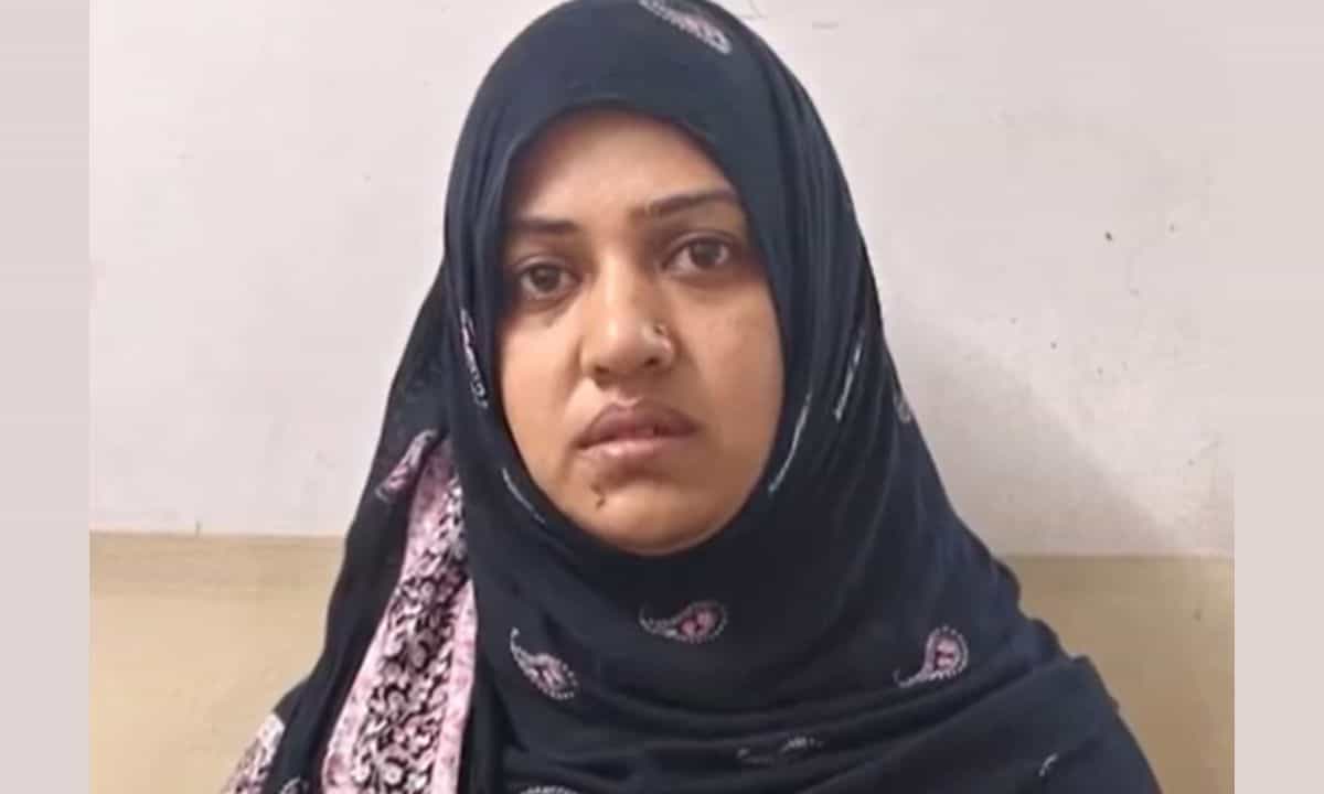 Palakkad Stepmother Arrest: കിടക്കയിൽ മൂത്രമൊഴിച്ചതിന് 5 വയസുകാരിയുടെ സ്വകാര്യ ഭാ​ഗത്ത് ചട്ടുകം ചൂടാക്കി പൊള്ളിച്ചു; രണ്ടാനമ്മ അറസ്റ്റിൽ