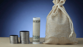 ബജറ്റിന് മുമ്പോ, അടുത്ത വർഷമോ; എട്ടാം ശമ്പളകമ്മീഷൻ എവിടെ?