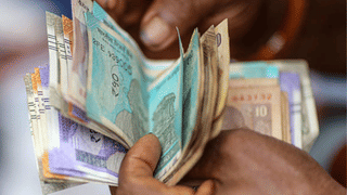 Kerala Gold Rate: ഹാവൂ ആശ്വാസമായി, സ്വർണ വില താഴ്ന്നുതുടങ്ങി; ഒരു പവന് കൊടുക്കേണ്ടത് ഇത്രയും…