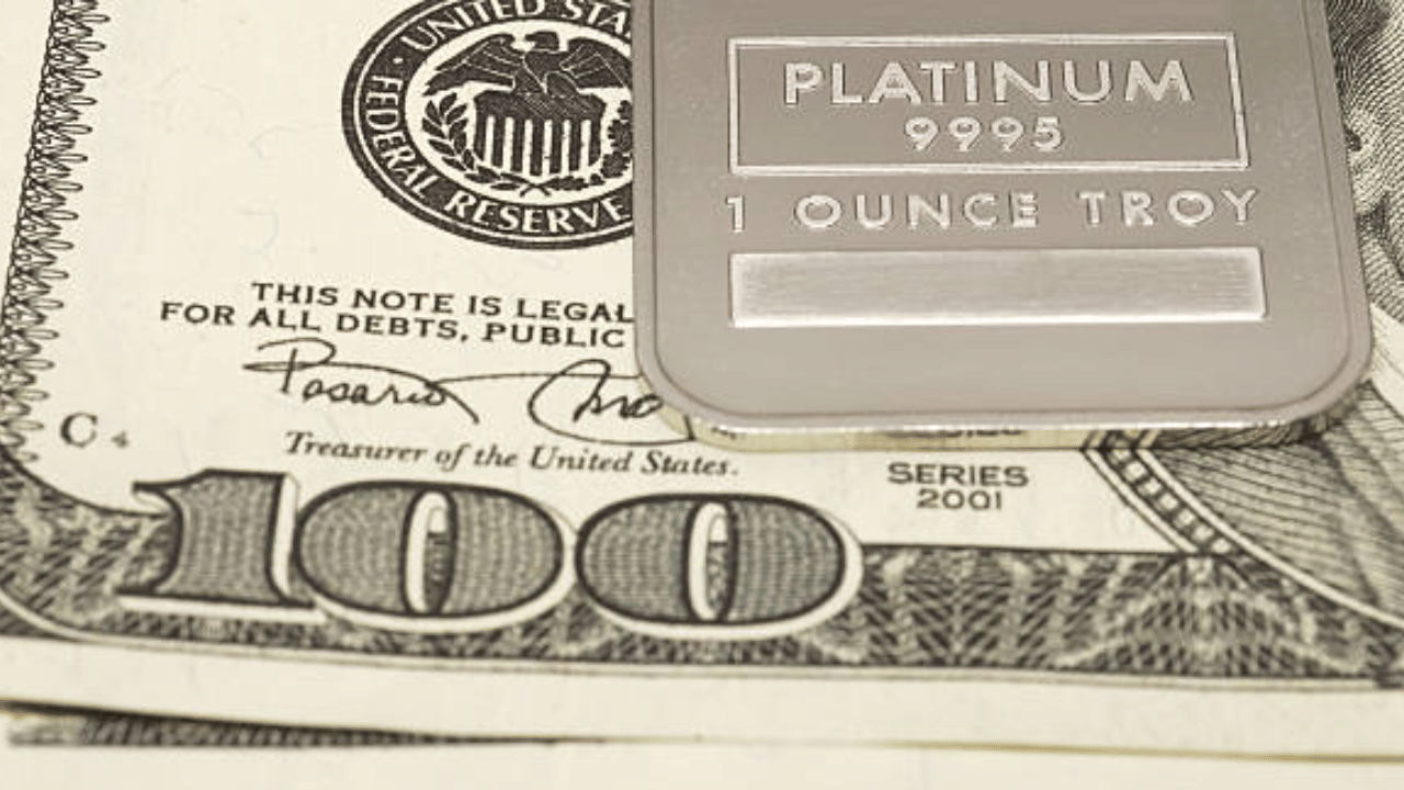 ഈ കുതിച്ചുചാട്ടം ആഗോള ലോഹ മേഖലയില് പ്ലാറ്റിനത്തിന്റെ വര്ദ്ധിച്ചുവരുന്ന പ്രാധാന്യത്തെ ഓർമപ്പെടുത്തുന്നു. കണക്കുകൾ പ്രകാരം, 2025 കലണ്ടര് വര്ഷത്തിന്റെ തുടക്കം മുതല് ഇന്നുവരെ പ്ലാറ്റിനം 168 ശതമാനം വളര്ച്ച കൈവരിച്ചിട്ടുണ്ട്.