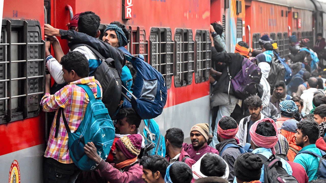 Rail One: ട്രെയിൻ സീസൺ ടിക്കറ്റ് ഇനിമുതൽ ‘യുടിഎസി’ൽ കിട്ടില്ല; പകരം മറ്റൊന്ന് Rail One: ട്രെയിൻ സീസൺ ടിക്കറ്റ് ഇനിമുതൽ ‘യുടിഎസി’ൽ കിട്ടില്ല; പകരം മറ്റൊന്ന്