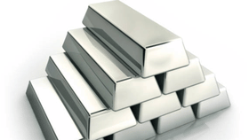 വെള്ളി വിപണിയിൽ വൻ ഇടിവ്; പ്രതീക്ഷയ്ക്ക് വകയുണ്ടോ?