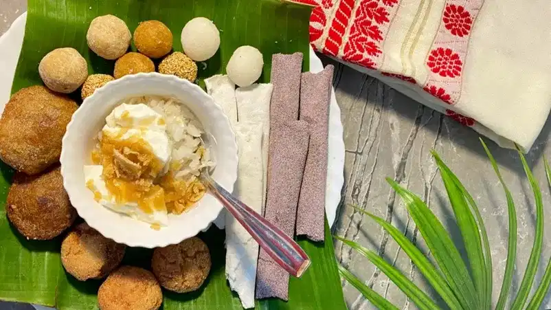 Asam sweet dishes in Kerala style: അസമിലെ മധുരം കേരളത്തിലേക്ക് പറിച്ചു നടാം.... എളുപ്പത്തിൽ കിട്ടുന്ന ചേരുവകൾ മതി Asam sweet dishes in Kerala style: അസമിലെ മധുരം കേരളത്തിലേക്ക് പറിച്ചു നടാം.... എളുപ്പത്തിൽ കിട്ടുന്ന ചേരുവകൾ മതി