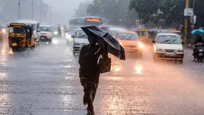 Kerala Summer Rain : കേരളത്തിൽ കനത്ത വേനൽമഴ: മലപ്പുറത്ത് ഇടിമിന്നലേറ്റ് ഒരാൾ മരിച്ചു; വടക്കൻ ജില്ലകളിൽ വ്യാപക നാശനഷ്ടം