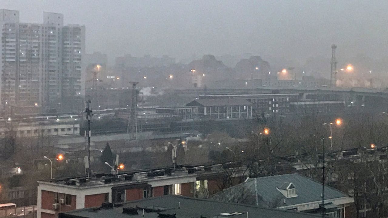 നാഷണല്‍ പാര്‍ക്കുകള്‍- ബെംഗളൂരുവിന് അടുത്തുള്ള ബാനേവു, കണ്ണാഡി തുടങ്ങിയ നാഷണല്‍ പാര്‍ക്കുകള്‍ സഞ്ചാരികളെ ആകര്‍ഷിക്കുന്നു. ശുദ്ധവായുവിനായി ഇവിടേക്കും നിങ്ങള്‍ക്ക് പോകാം. 

