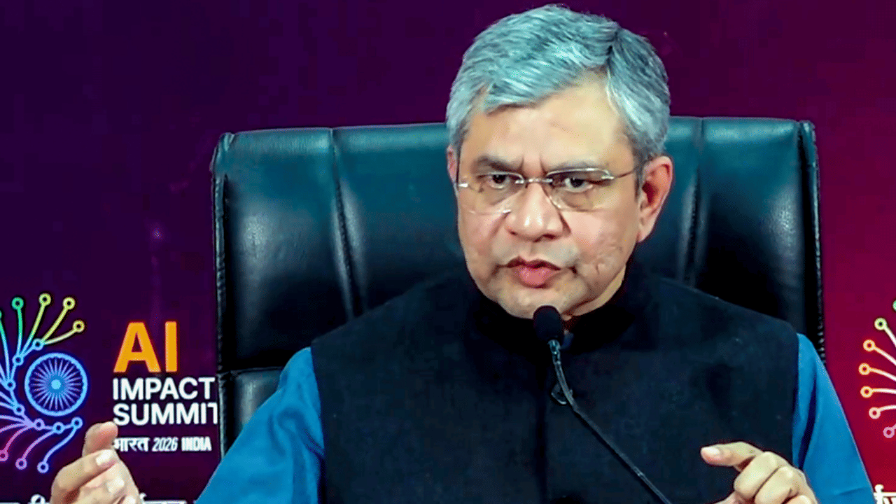 Ashwini Vaishnaw: സോഷ്യൽ മീഡിയ പ്ലാറ്റ്‌ഫോമുകൾ വരുമാനം പങ്കുവെക്കണം; അശ്വിനി വൈഷ്ണവ്