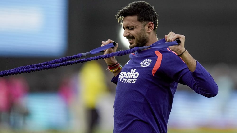 Axar Patel: അക്‌സറിനെ പുറത്താക്കിയത് ആരുടെ അതിബുദ്ധി? 'ഓവര്‍ സ്മാര്‍ട്ടാ'യെന്ന് രഹാനെ