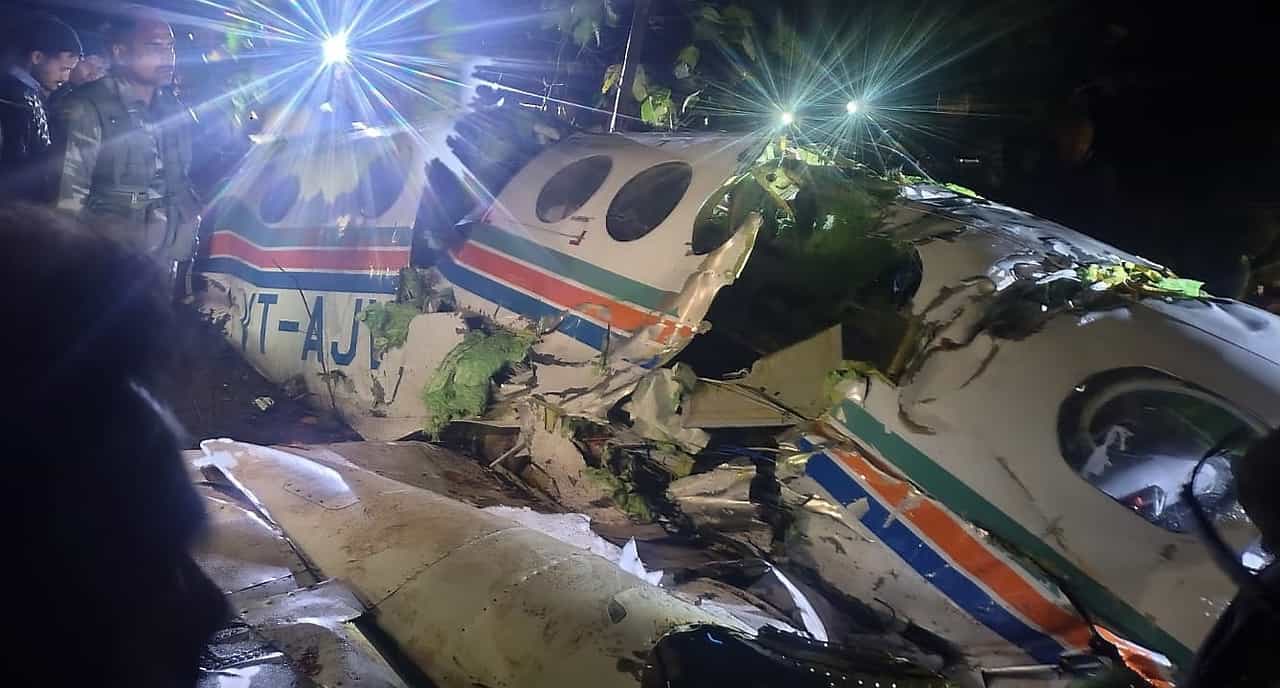 Ranchi Air Ambulance Crash: രാജ്യം നടുങ്ങി! റാഞ്ചിയില് എയര് ആംബുലന്സ് തകര്ന്ന് ഏഴു പേര്ക്ക് ദാരുണാന്ത്യം Ranchi Air Ambulance Crash: രാജ്യം നടുങ്ങി! റാഞ്ചിയില് എയര് ആംബുലന്സ് തകര്ന്ന് ഏഴു പേര്ക്ക് ദാരുണാന്ത്യം