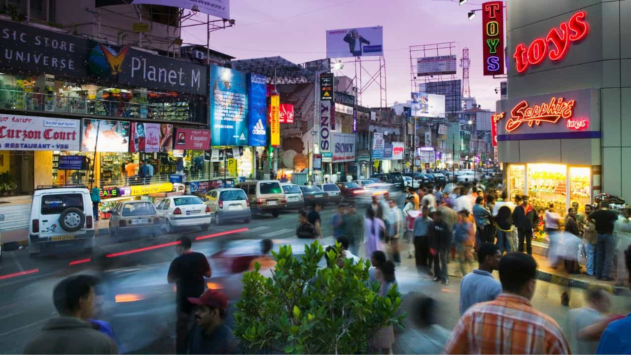 Bengaluru Travel: ബെംഗളൂരുവില്‍ എത്താനിതാണ് എളുപ്പമാര്‍ഗം; ആരോടും പറയേണ്ടാ