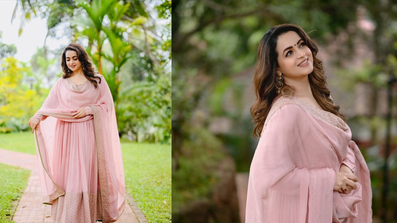 സ്വപ്നക്കൂട് എന്ന സിനിമയിലെ കറുപ്പിനഴക് പാട്ട് ഷൂട്ട് ചെയ്യാൻ വേണ്ടിയാണ് താൻ ആദ്യമായി ഒരു ഇന്റർനാഷണൽ യാത്ര ചെയ്യുന്നത്. അതിനുമുമ്പ് മാക്സിമം ചെന്നൈ വരെ മാത്രമാണ് യാത്ര ചെയ്തിട്ടുള്ളത്. സ്വിറ്റ്സർലാൻഡ് വിയന്ന ഓസ്ട്രിയ എന്നിവിടങ്ങളിൽ ആണ് പാട്ടിന്റെ ഷൂട്ട് നടന്നത്. ആ സിനിമ ആരംഭിക്കുന്നത് തന്നെ ആ ഒരു പാട്ട് ആണ്. (PHOTO: INSTAGRAM)