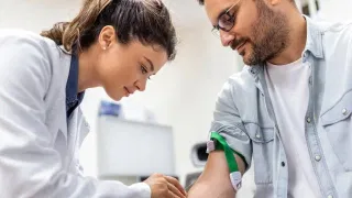 കൊല്ലപ്പെട്ടത് സ്ത്രീകളും കുട്ടികളും; ശരിയായ സമയത്ത് തിരിച്ചടി ഉറപ്പ്, വ്യോമാക്രമണത്തോട് താലിബാൻ