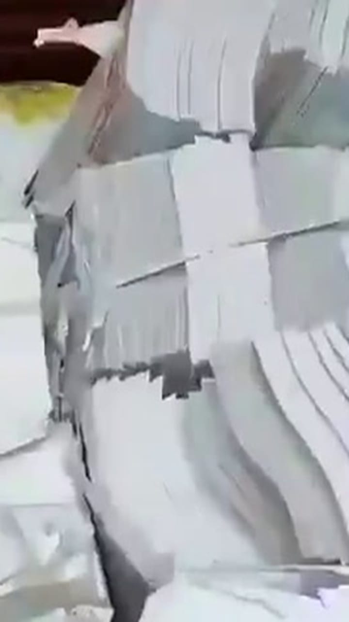 പാഠപുസ്തകങ്ങള്‍ ആക്രിക്കടയില്‍; യുപിയിലെ ബഹ്‌റൈച്ചില്‍ സംഭവിച്ചത്‌