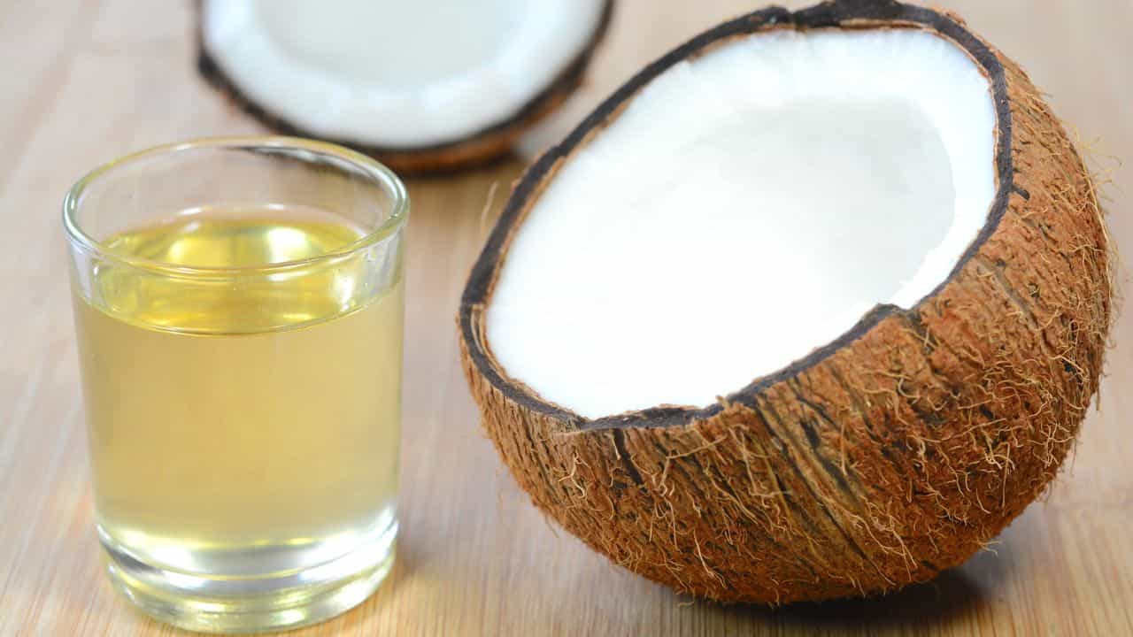 Coconut Oil Price Hike : വെളിച്ചെണ്ണ വില ഉയർന്നു, പിന്നാലെ സബ്സിഡിയുമായി സപ്ലൈകോ; ലഭിക്കുന്നത് ഒരു ലിറ്റർ Coconut Oil Price Hike : വെളിച്ചെണ്ണ വില ഉയർന്നു, പിന്നാലെ സബ്സിഡിയുമായി സപ്ലൈകോ; ലഭിക്കുന്നത് ഒരു ലിറ്റർ
