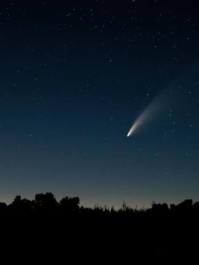 വാൽനക്ഷത്രം കണ്ടാൽ ഗുണമോ ദോഷമോ?