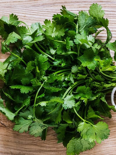 മല്ലിയില കേടുവരാനേ പോകുന്നില്ല; ഇതൊന്ന് ചെയ്ത് നോക്കൂ